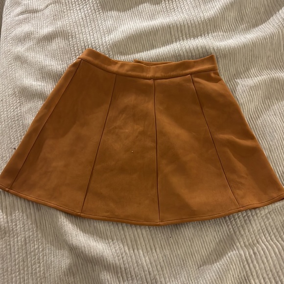 Burnt orange skirt - Picture 4 of 4